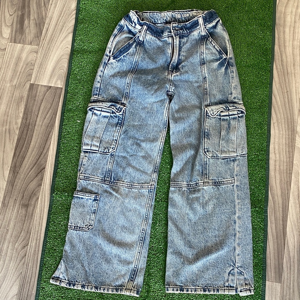 Gap Kids Low Rise Stride Cargo Jeans size 10 (girl)